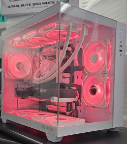 PC Gamer AMD Ryzen 7 7800X3D Boitier MUSETEX Alimentation SEASONIC G12 GC-750 Carte mère ASUS ROG B650-A GAMING WIFI DDR5 Processeur AMD Ryzen 7 7800X3D WATERCOOLING THERMALRIGHT Aqua Elite 360 ARGB blanc Mémoire CRUCIAL PRO 32Go 6000Mhz BLANC CL36 SSD WD BLACK SN850X 4To 7300 Mo/s Carte Graphique MSI GeForce RTX 5070 Ti 16G VENTUS 3X OC 7 ventilateurs 120 mm PWM ARGB Windows 11 Home 2199.00€ TTC