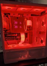 PC Gamer Lian Li ARGB Boitier Lian Li LANCOOL 206 Alimentation Cooler Master MWE V2 650W 80 Plus Bronze Carte mère ASUS PRIME B760M-A WIFI Processeur Intel Intel Core i5 14600K Ventirad Thermalright Peerless Assassin 120 Digital White Mémoire CORSAIR Vengeance DDR5 RAM 32Go (2x16Go) 6400MHz CL32 SSD SAMSUNG 990 Evo plus 2 To Carte Graphique ASUS Dual GeForce RTX 5060 Ti 16G OC 2 ventilateurs 140mm PWM ARGB 6 ventilateurs 120 mm PWM ARGB Windows 11 Home 1469.00€ TTC